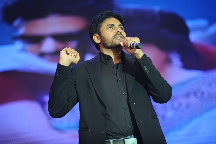 Attarintiki-Daredi-Thank-You-Meeting